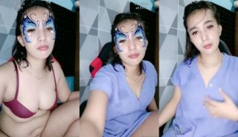 Mamih Sara Ngangkang Pamerin Jembut Meki Omek Geter